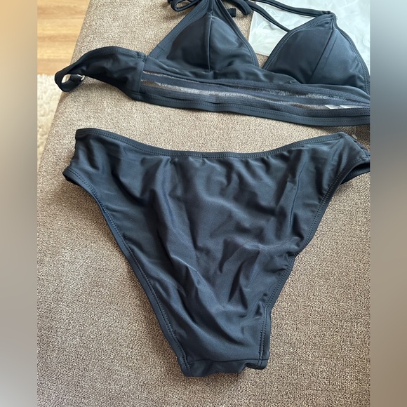 Women’s cupshe bikini size small - Picture 4 of 4